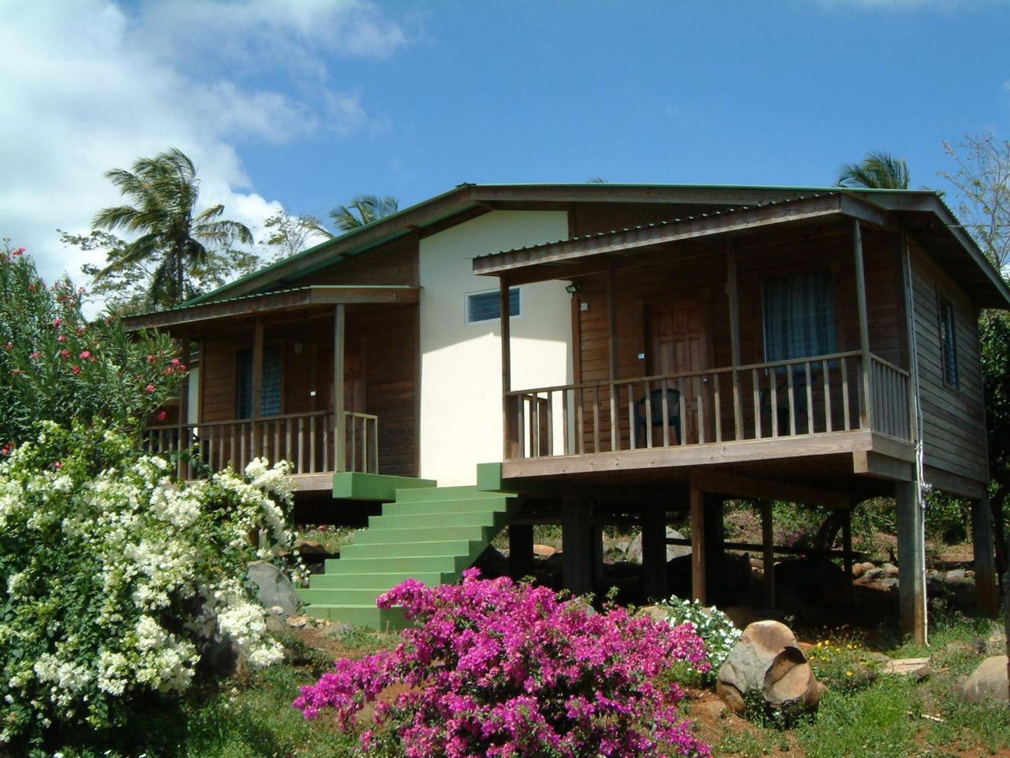 Big Sky Lodge Crochu Exterior foto