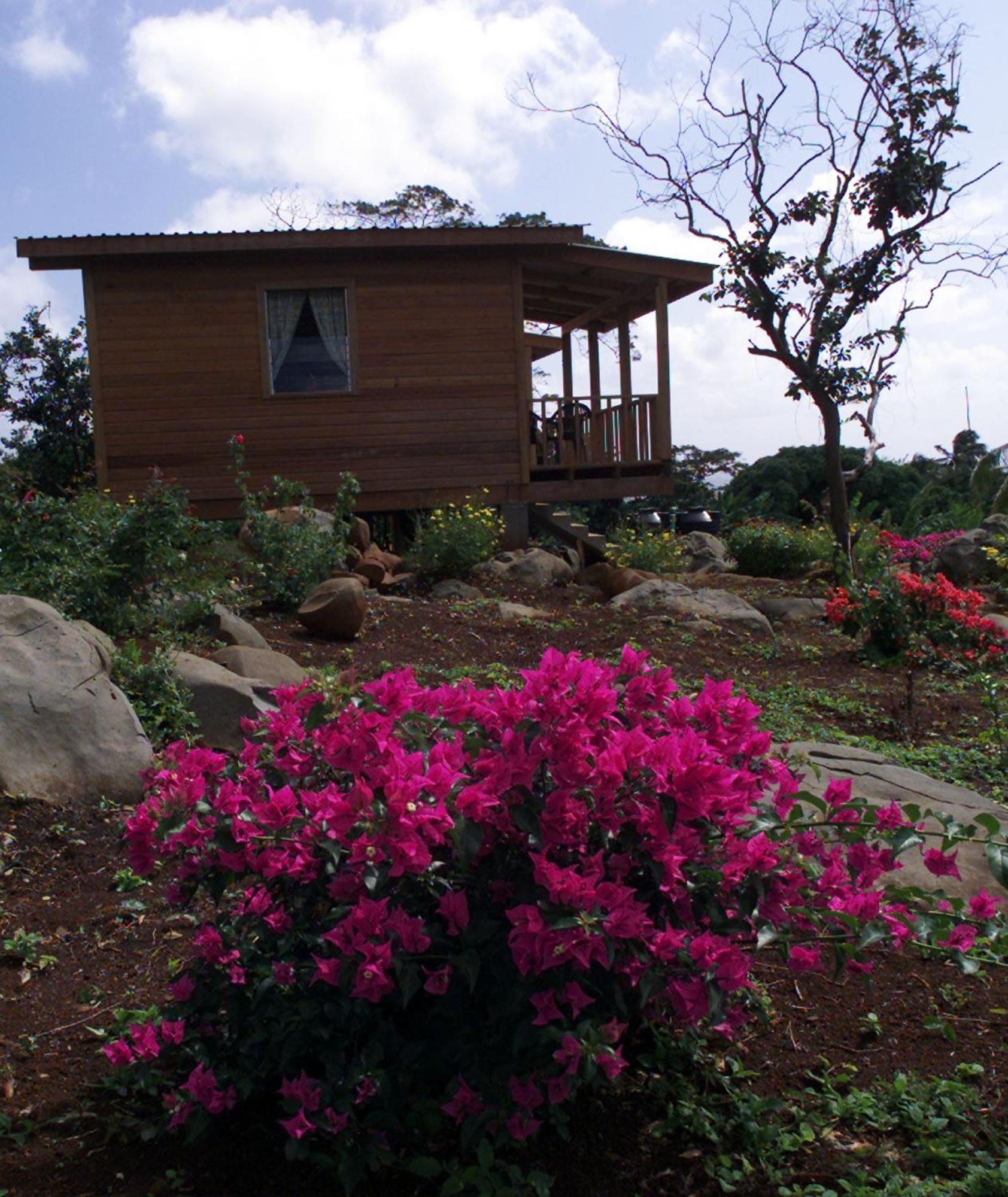 Big Sky Lodge Crochu Exterior foto